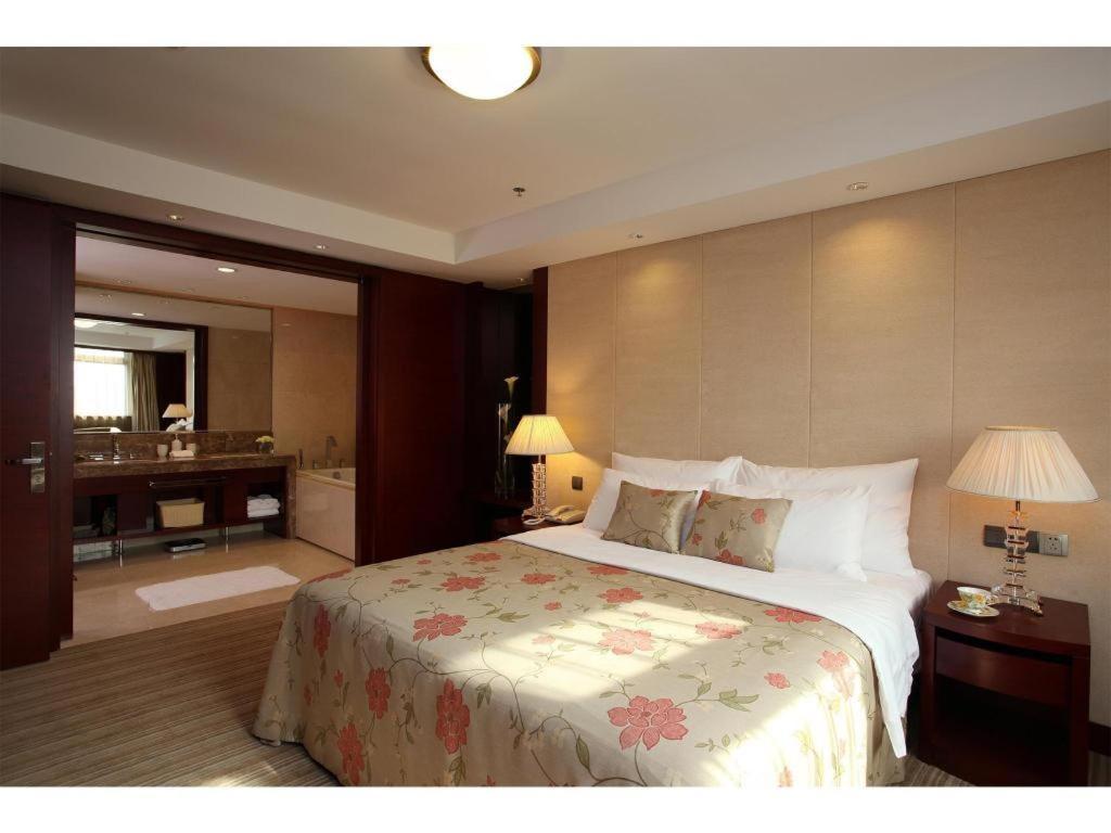 Dalian Liangyun Hotel Exterior photo
